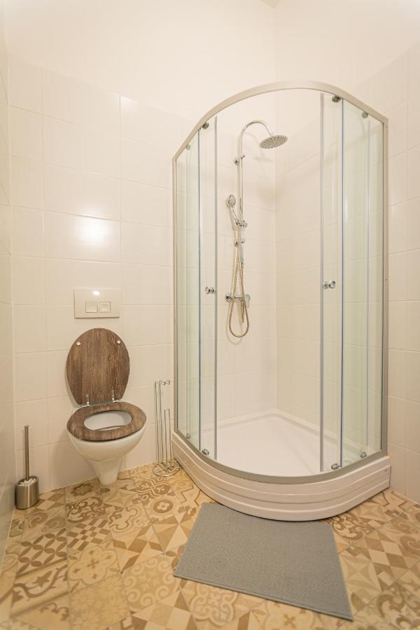 Downtown Studio Flat In Budapest, Mona Eksteriør billede