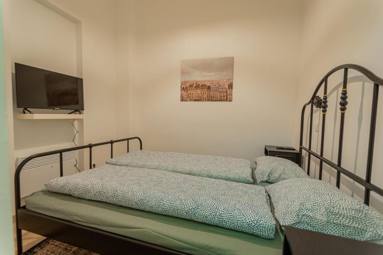 Downtown Studio Flat In Budapest, Mona Eksteriør billede