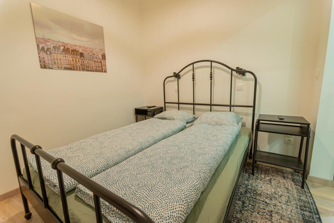 Downtown Studio Flat In Budapest, Mona Eksteriør billede