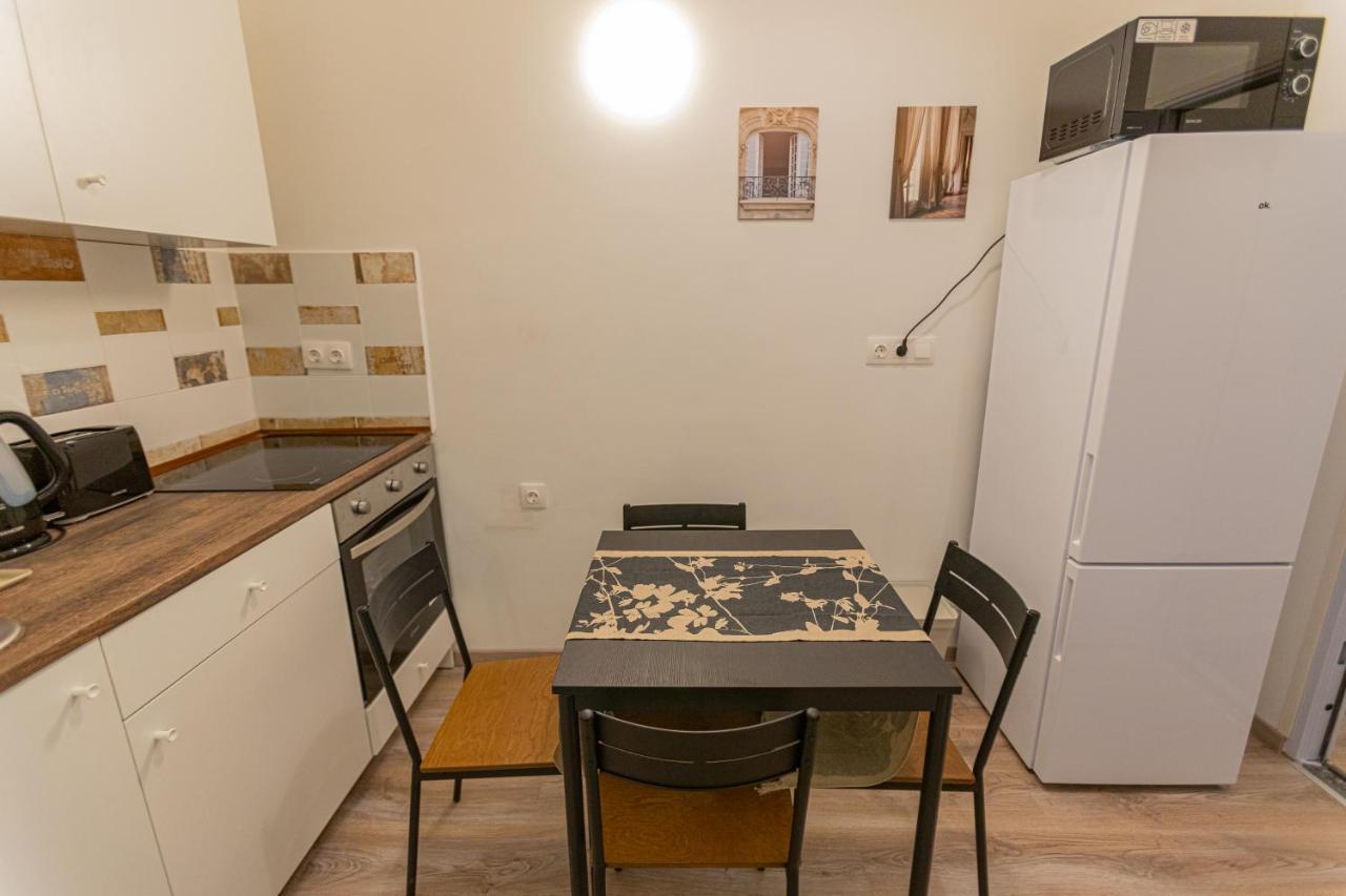 Downtown Studio Flat In Budapest, Mona Eksteriør billede